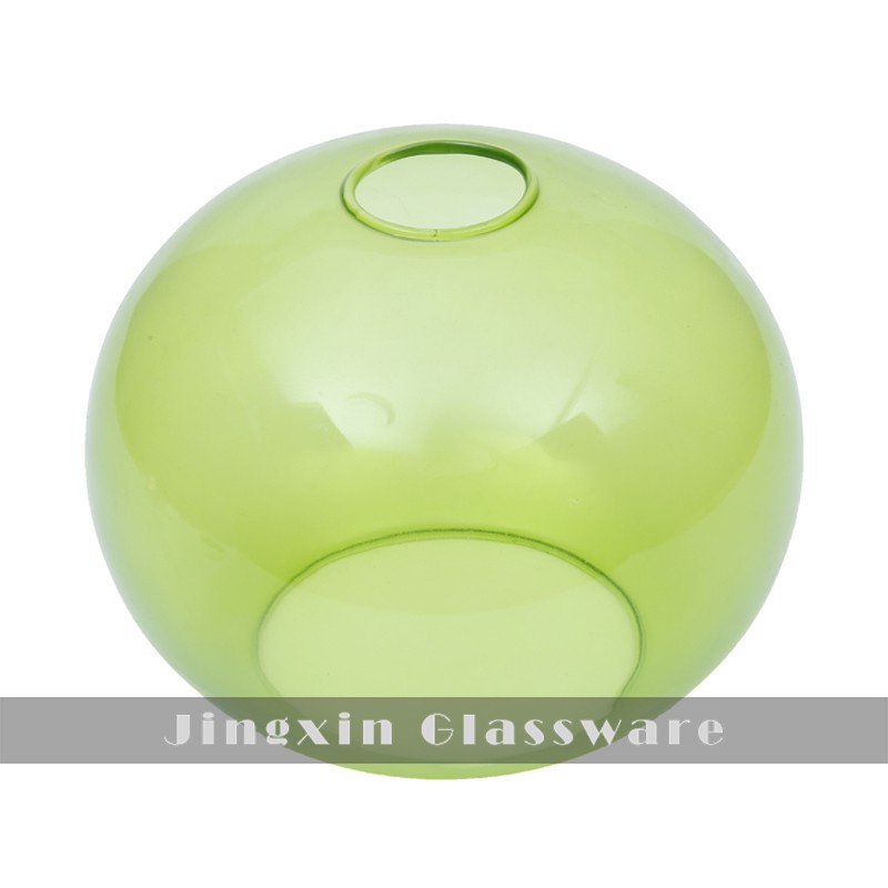 Teduh lampu kaca tergantung